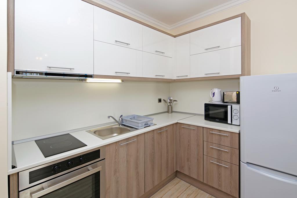 Mars Apartments In Tryavna Beach Complex Sveti Vlas Room photo