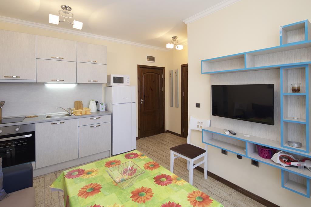 Mars Apartments In Tryavna Beach Complex Sveti Vlas Exterior photo